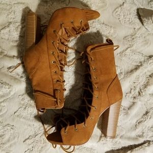 Lola Shoetique Heeled Booties